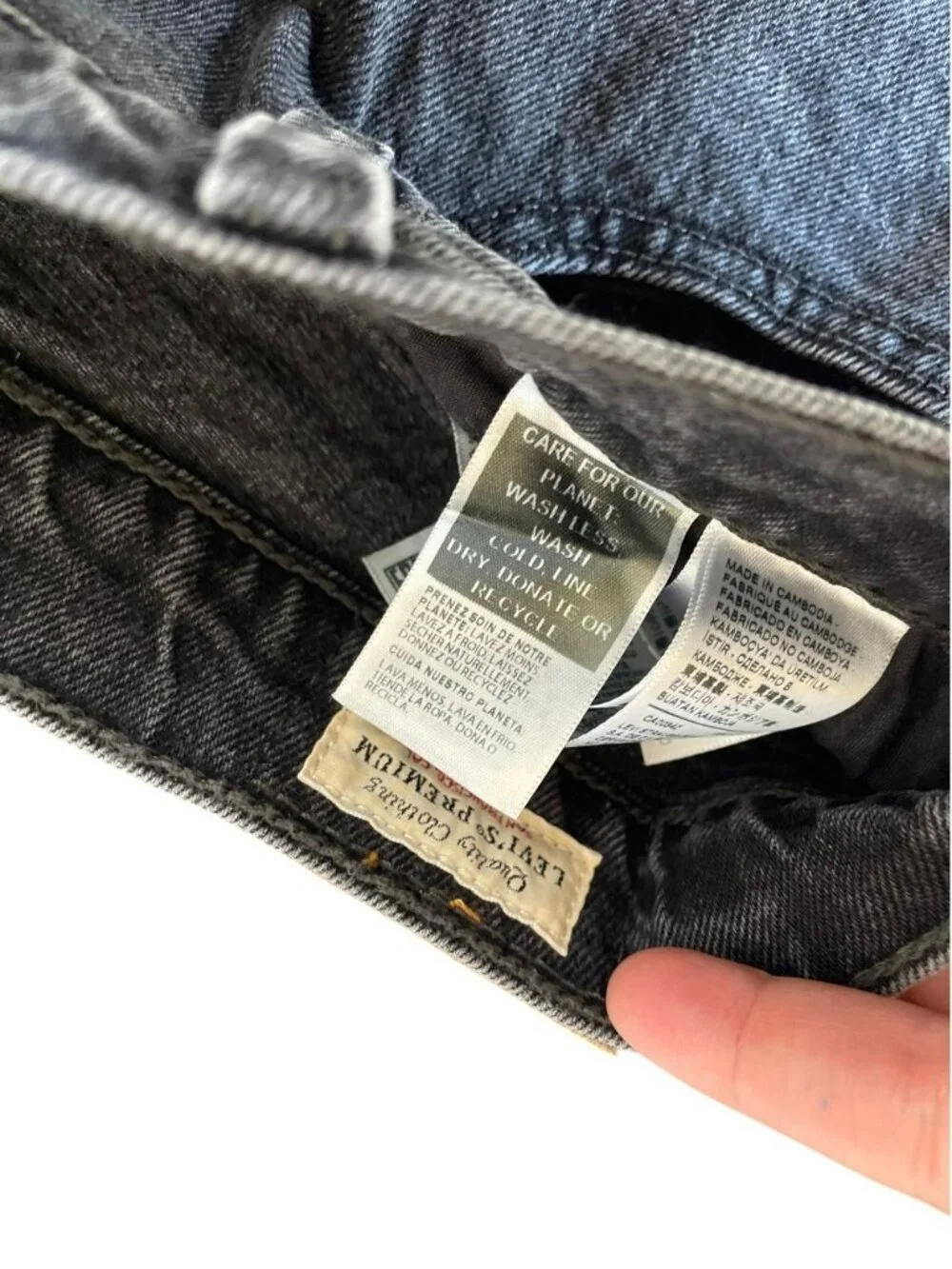 Levi's Ribcage Bell Jeans Black Denim Super High Rise Flare Leg Cotton SZ 31 32" - Picture 12 of 13